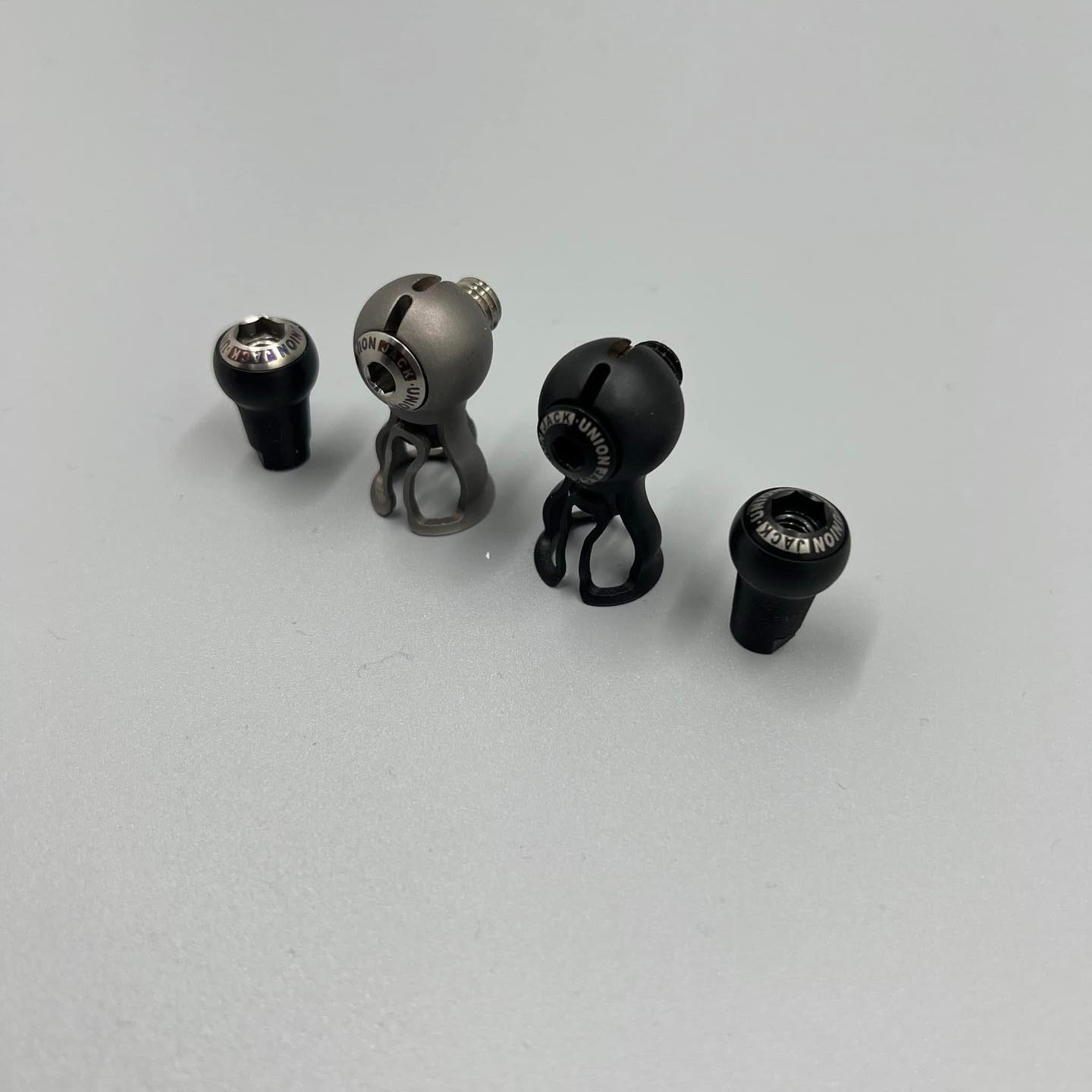 UJ catcher -Silver 3 Brompton Union Jack Titanium Catcher - Image 1